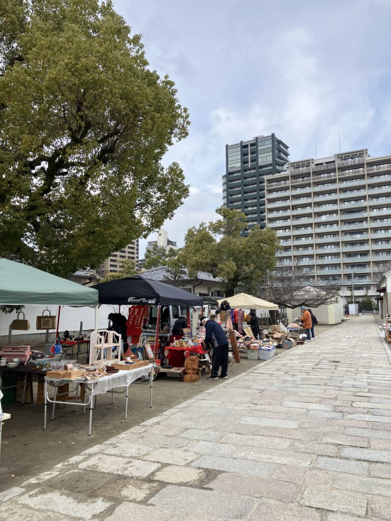 Shitennoji Flea Market